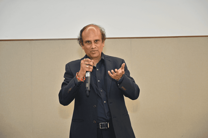 Vijay Parthasarathy logo