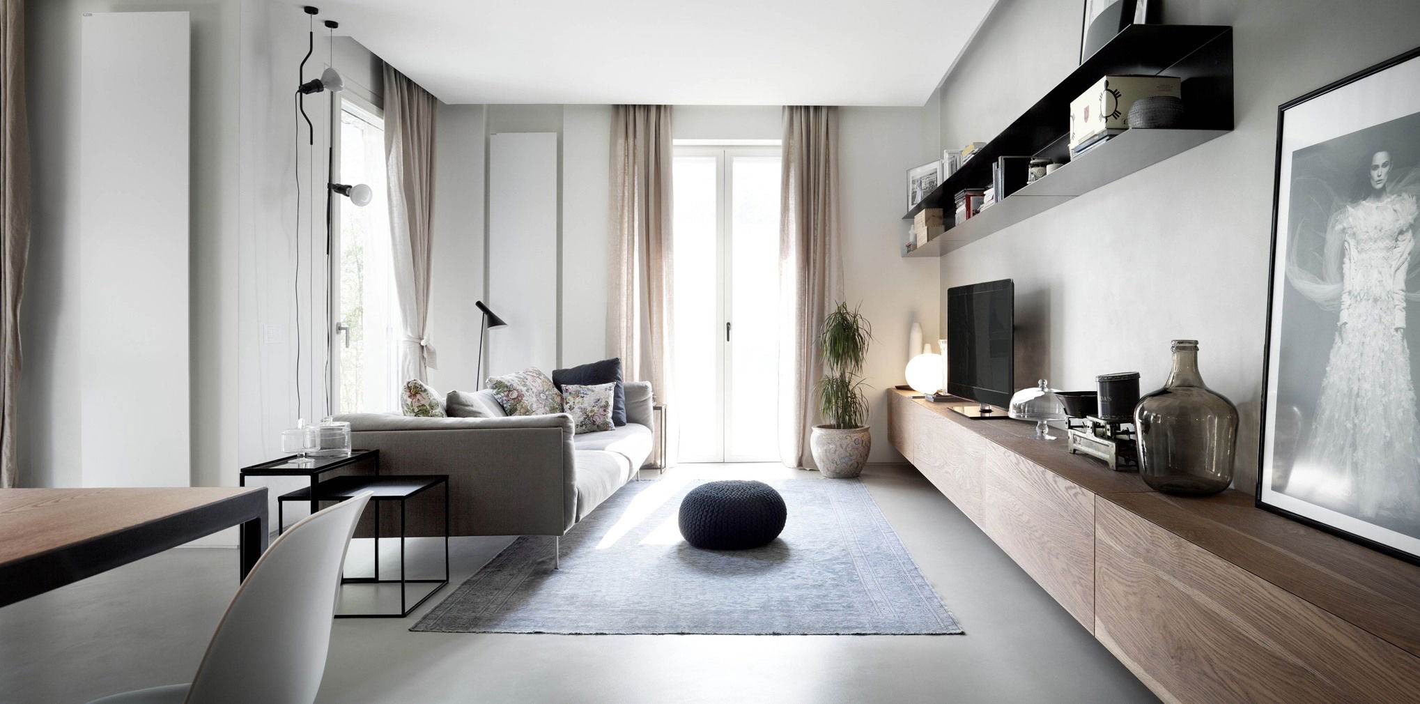 Decorilla Interior Designers logo
