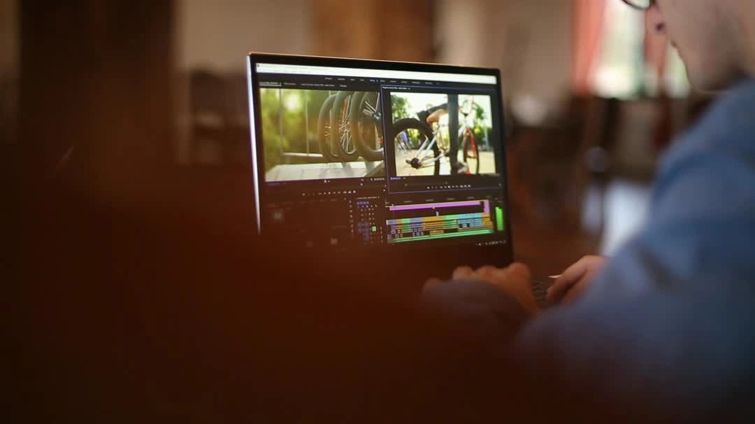 Watts Communications, Inc. logo