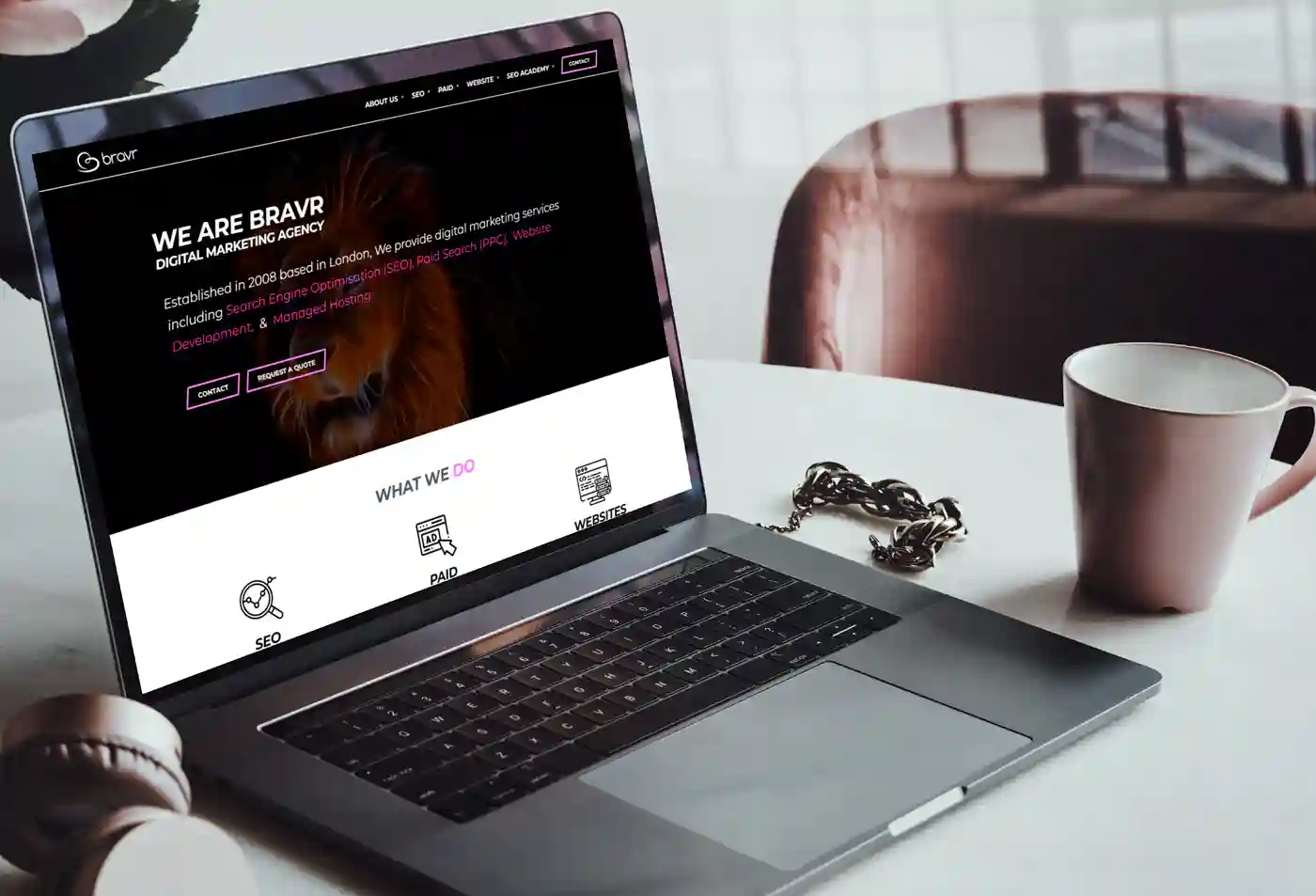 Bravr Digital Marketing logo